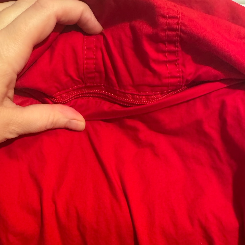 Snobbish Collection Vibrant Red Hooded Vest size Large - Picture 5 of 6